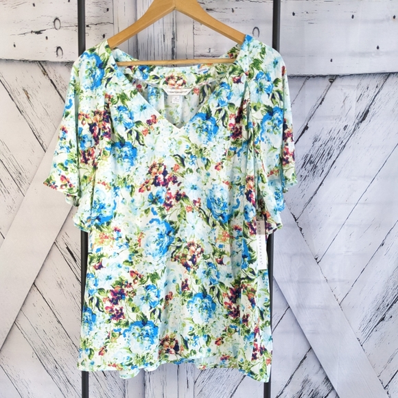 COUNTERPARTS NWT Floral Flutter Sleeve Blouse with V-neck - Picture 3 of 16